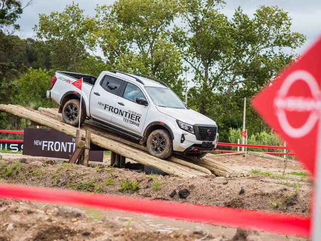 Grupo Santa Rosa presentó la nueva Nissan Frontier