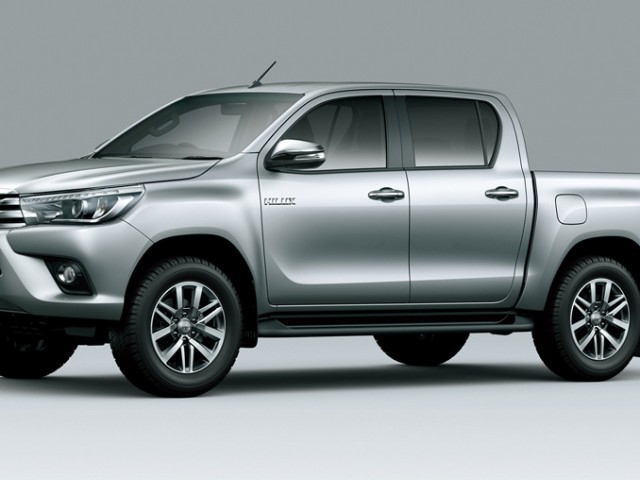 NUEVA-HILUX-2016-14