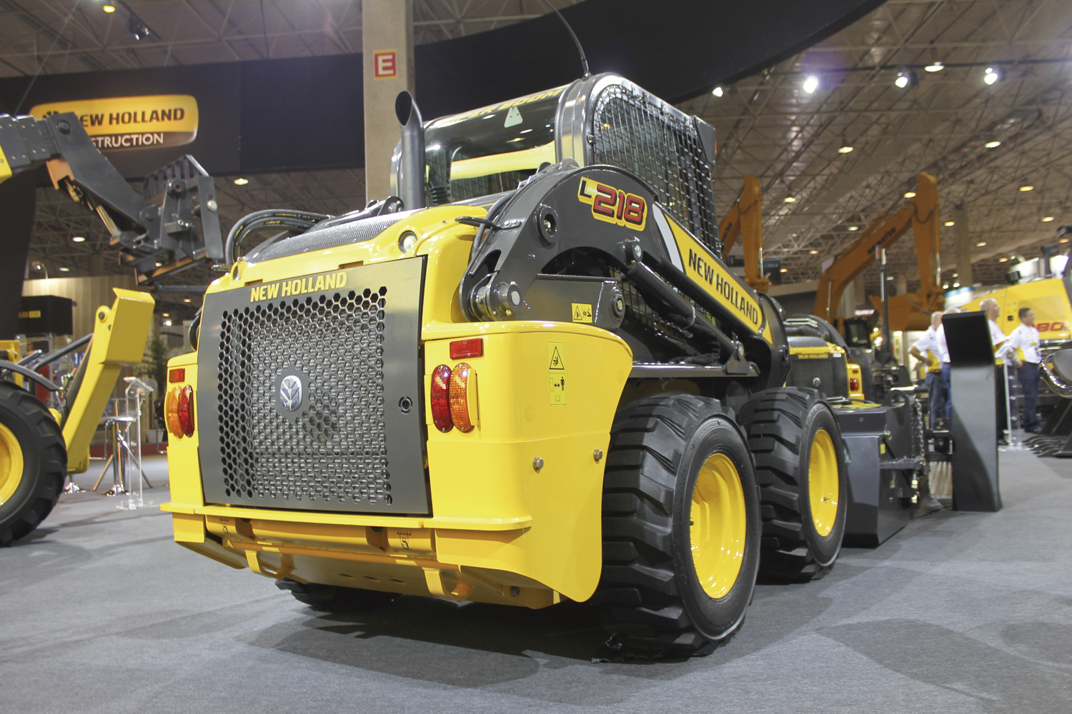 M&T EXPO 2015: New Holland Construction lanza excavadora de ruedas