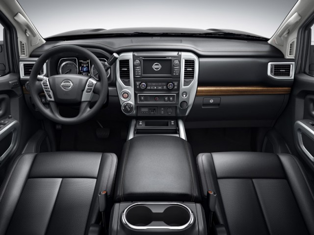 Nissan-Titan_XD-2016-hd3