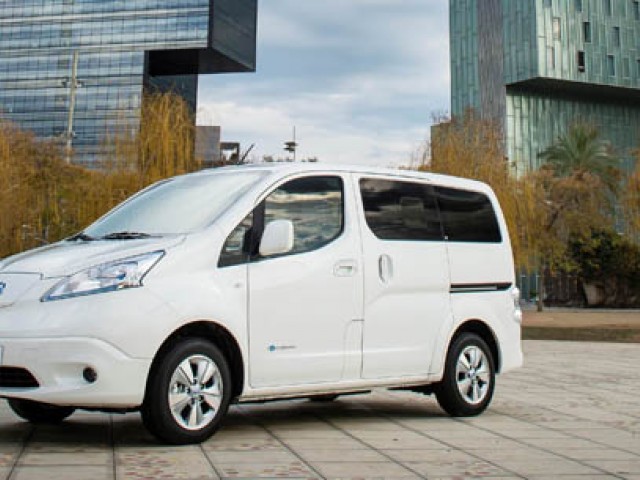 La van eléctrica Nissan e-NV200 expande su rango de autonomía