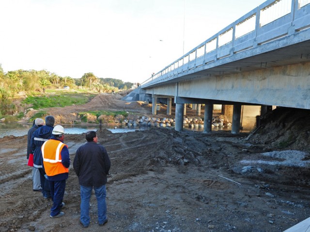 Se inauguró puente de ruta 9 sobre el canal Andreoni tras inversión de tres millones de dólares