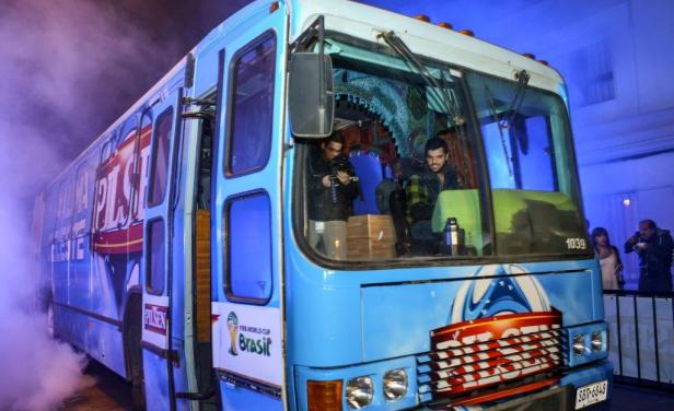 Pilsen Bus recorrerá el Mundial junto a la hinchada celeste