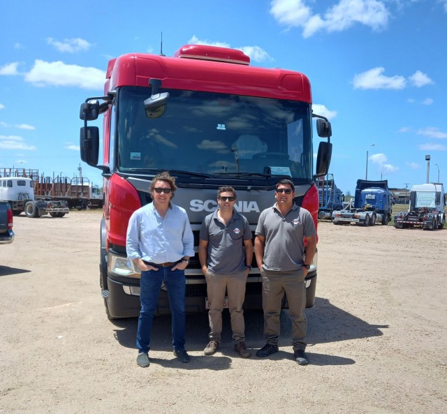 AUTOMOTORA H. PINTADO / SCANIA. Pablo Peluso Cortada