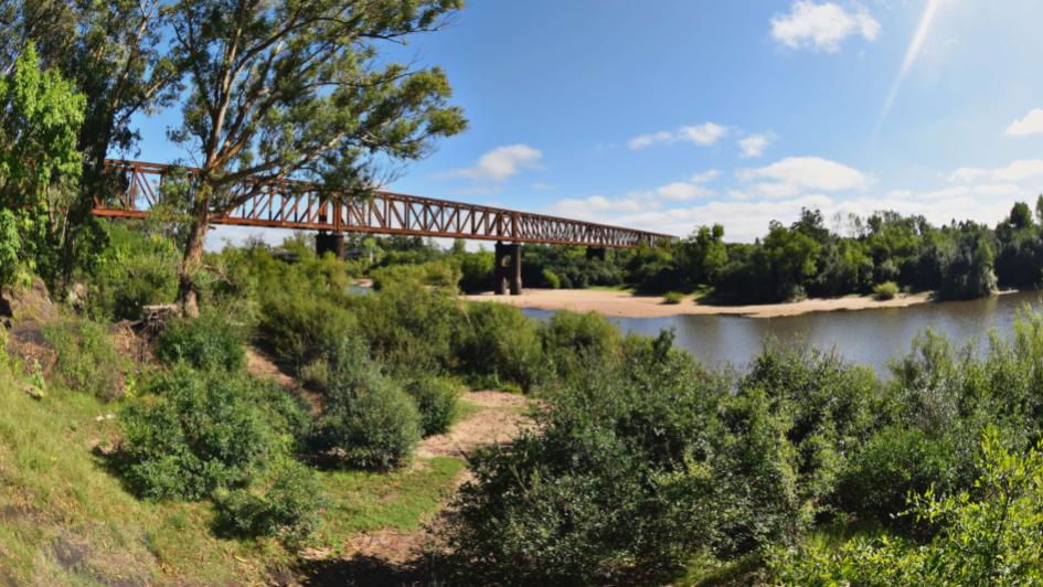 Puente ferroviario sobre río Yí mantendrá su fisonomía