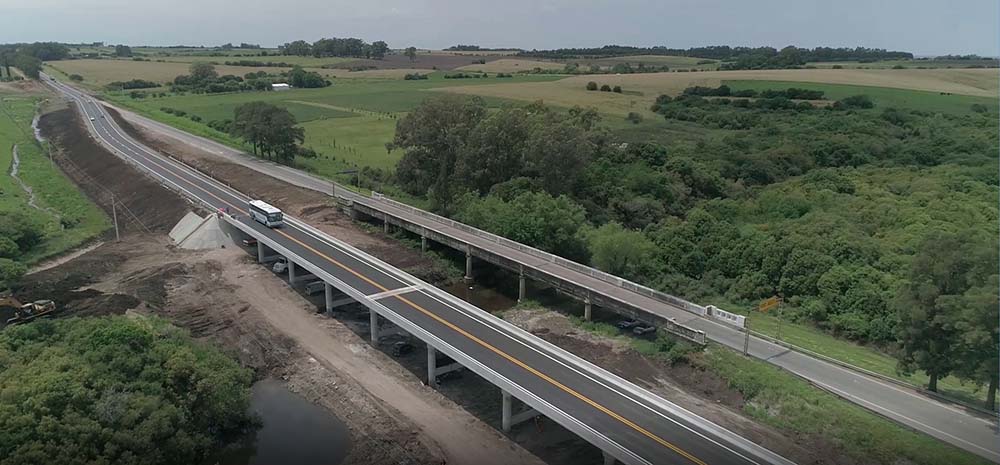 MTOP invirtió 2,7 millones de dólares en nuevo puente sobre arroyo Riachuelo, en Colonia