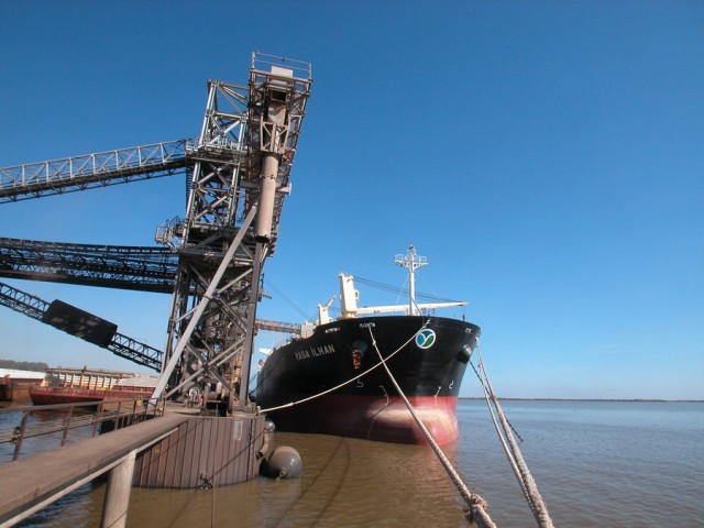 Dragado del río Uruguay permitirá incrementar carga de buques de 15.000 a 28.000 toneladas