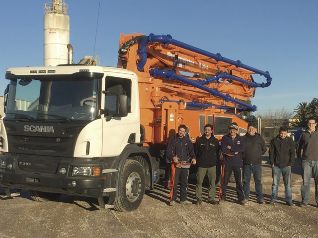 Cielo Azul Hormigón incorpora un Scania P310 con un equipo único en el país