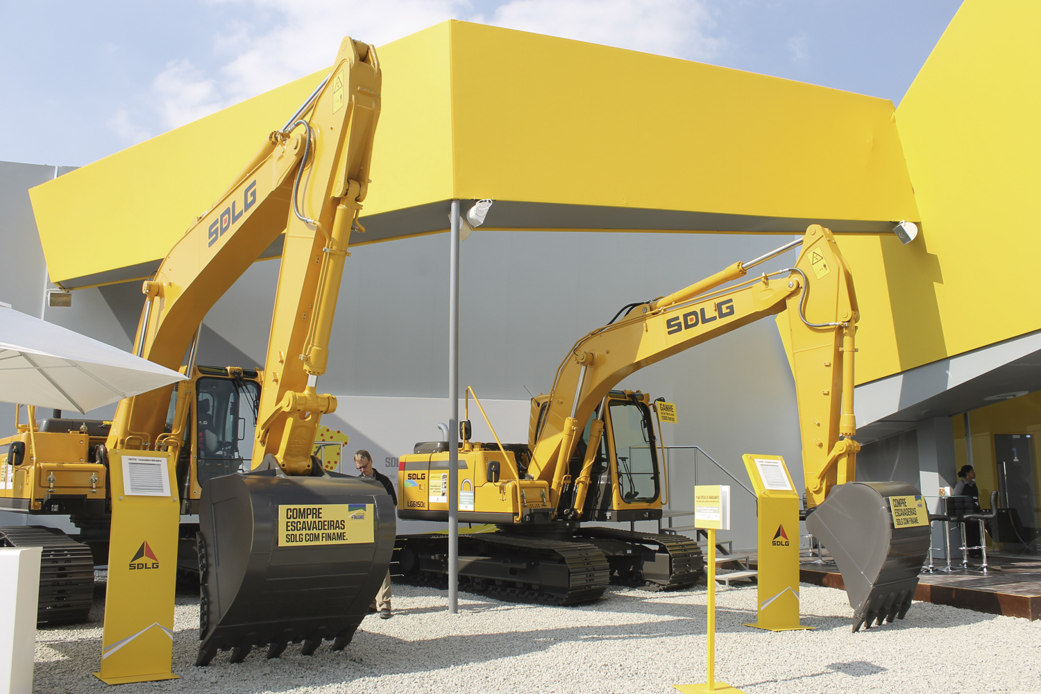 M&T EXPO 2015: SDLG lanzó compactador de suelo RS7120 para mercado hispano