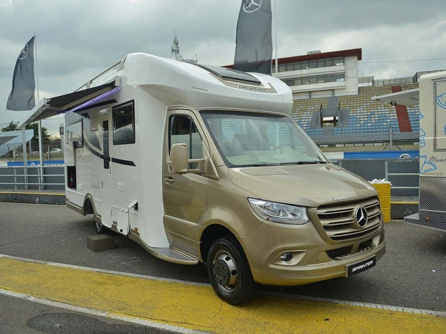 La nueva Motorhome de Mercedes-Benz invita a vivir una aventura sobre ruedas