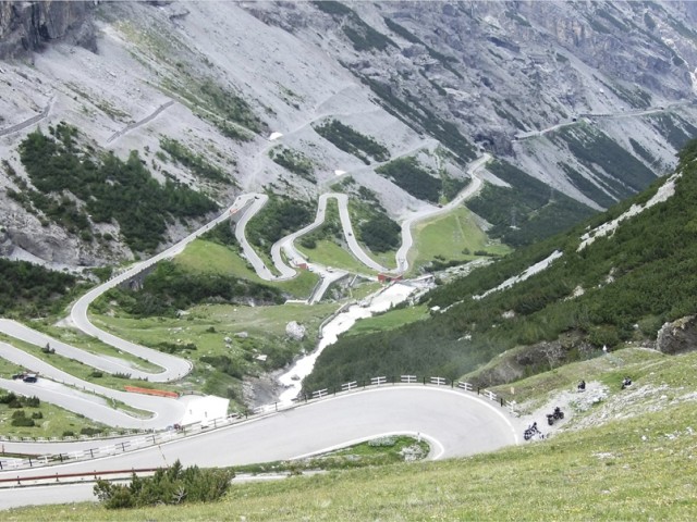 El paso del Stelvio es uno de los lugares más espectaculares de la Tierra