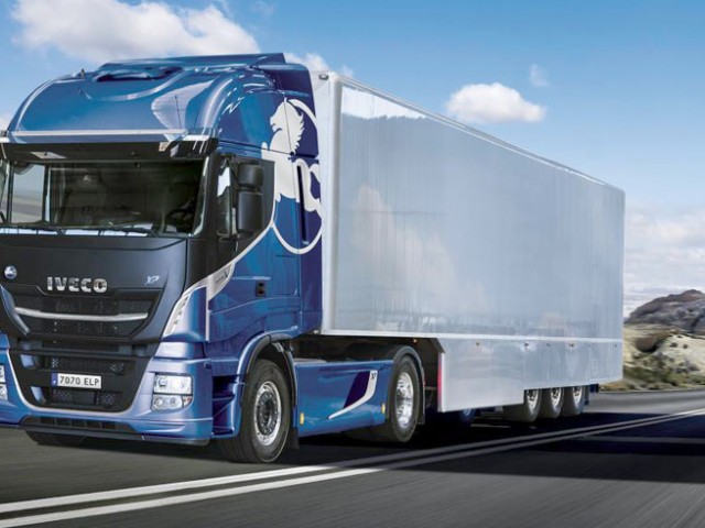 Iveco lanza en Europa una edición limitada del Stralis para celebrar el 70 aniversario de Pegaso