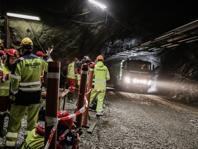 Volvo Trucks realiza pruebas de conducción autónoma con un Volvo FMX