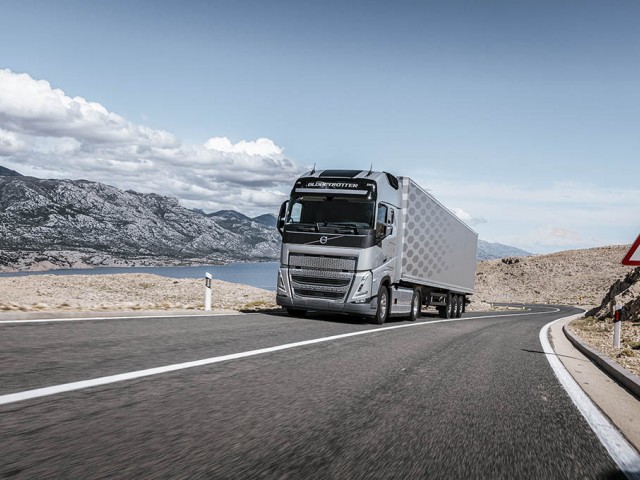 Volvo FH con I-Save se vuelve aún más eficiente, ahorrando hasta un 10 por ciento