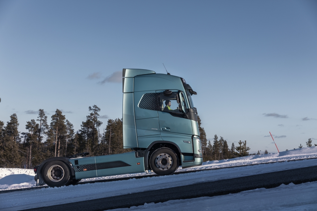 Nueva función de seguridad única para los camiones eléctricos de Volvo