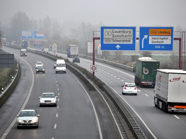 Francia y Bélgica alarman al transporte internacional europeo al prohibir el descanso semanal en el camión