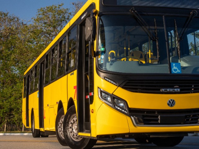 BRASIL: Volksbus de 15 metros comienza a probar las calles de Curitiba (PR)