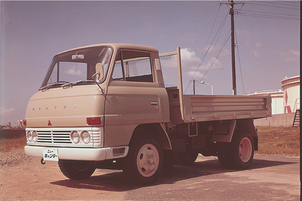 El camión ligero FUSO Canter celebra su 60 aniversario