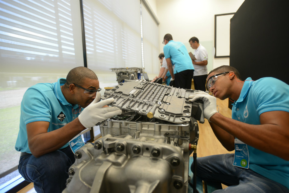 El Centro de excelencia Volvo capacita profesionales de la red de concesionarios de toda América latina