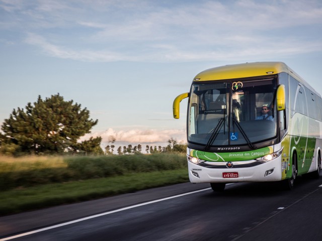 Volvo lanza un nuevo bus de ruta: B310R 4x2