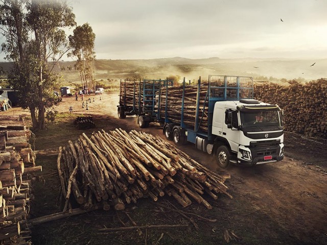 FICHA TÉCNICA: VOLVO FMX460: con Volvo viajás seguro