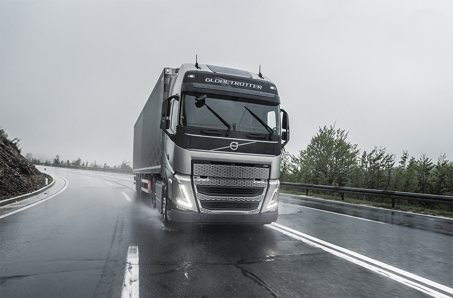 VOLVO FH: Icónico camión de larga distancia