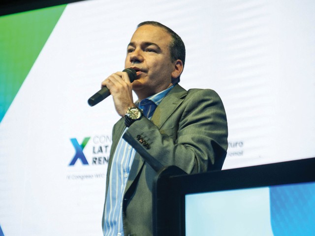 Pablo Ramos, director de Operaciones de Grupo Santa Rosa, participó del International Mobility Portal Summit y del X Congreso LATAM Renovables.