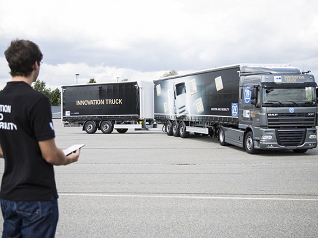 ZF Innovation Truck, manejo a distancia a través de una tablet