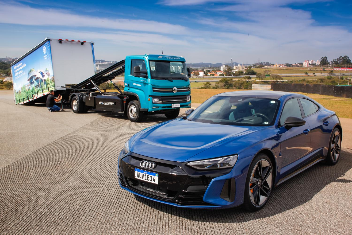 Volkswagen Camiones y Buses y Audi realizarán las primeras entregas de vehículos 100% sostenibles en Brasil