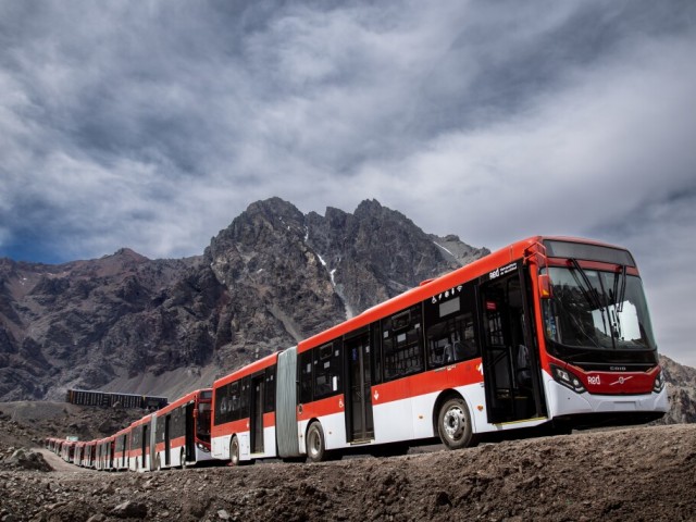 Santiago de Chile recibió buses Volvo para la renovación de su flota