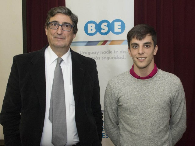 BSE realizó curso de manejo defensivo con Santiago Urrutia