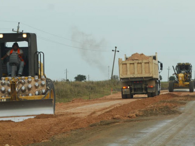 Recursos para caminería: Intendencias disponen de $ 35 millones sin ejecutar de 2015 y de $ 920 millones de 2016