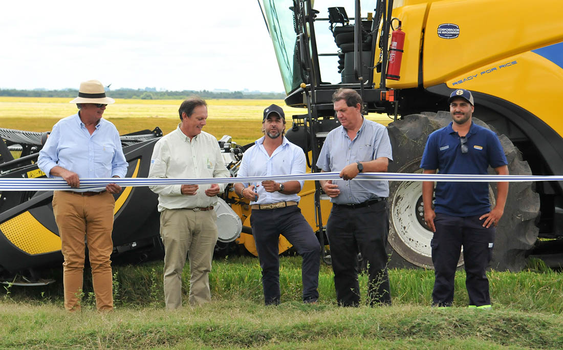 Lacalle Pou participó en la inauguración de la Cosecha de Arroz 2024 en Tacuarembó