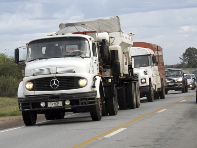 Normativa: Distancias de seguridad y estacionamiento en rutas