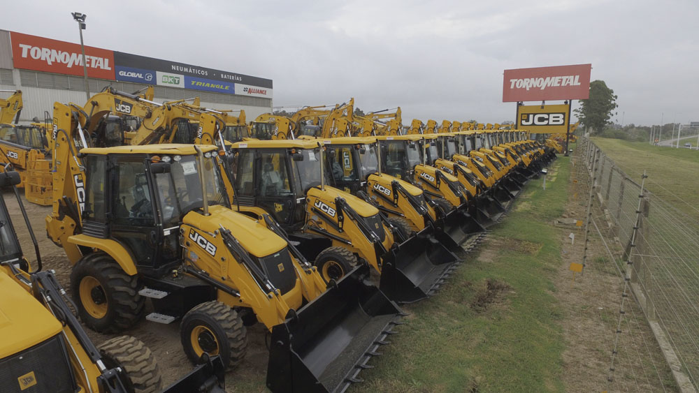 JCB reafirma su liderazgo en ventas de retroexcavadoras en el mercado uruguayo