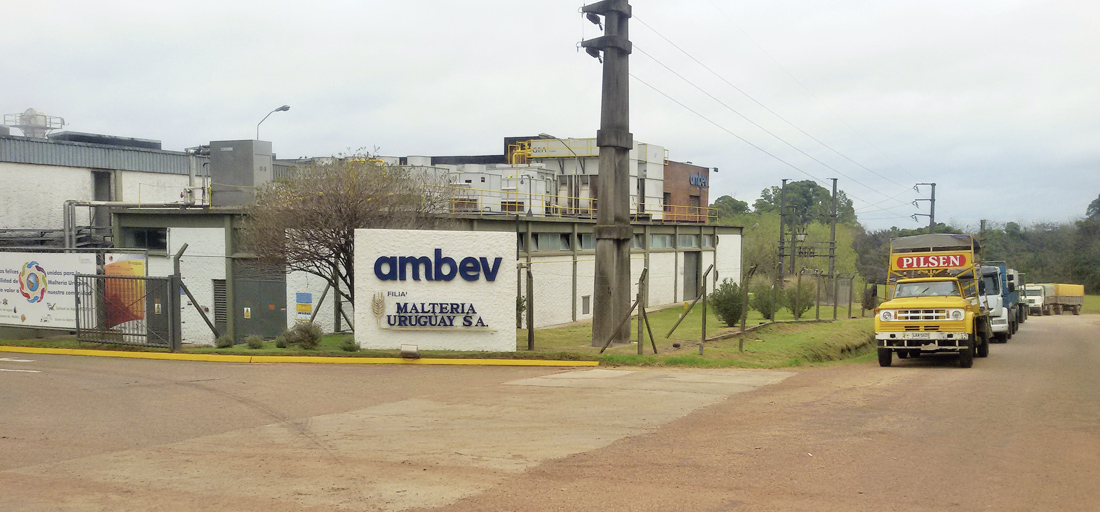 UTRACO se movilizó en Maltería Urug uay S.A de Nueva Palmira por la situación origin ada en FETRABE