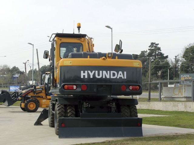 hYUNDAI_MAQUINARIA_5