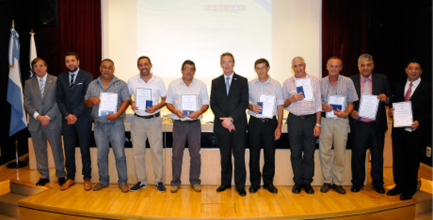 La IRU premió a 9 choferes de la Argentina por su excelente conducción