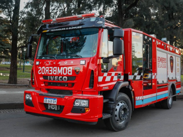 La Ciudad de Buenos Aires se equipa con 6 autobombas IVECO