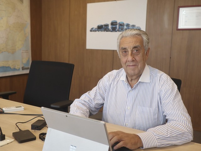 Mercado de ómnibus nuevos / EDUARDO PELEGRINI de SANTA ROSA: "El Bus E-Way Eléctrico se destaca por su diseño moderno y disposición interna funcional"