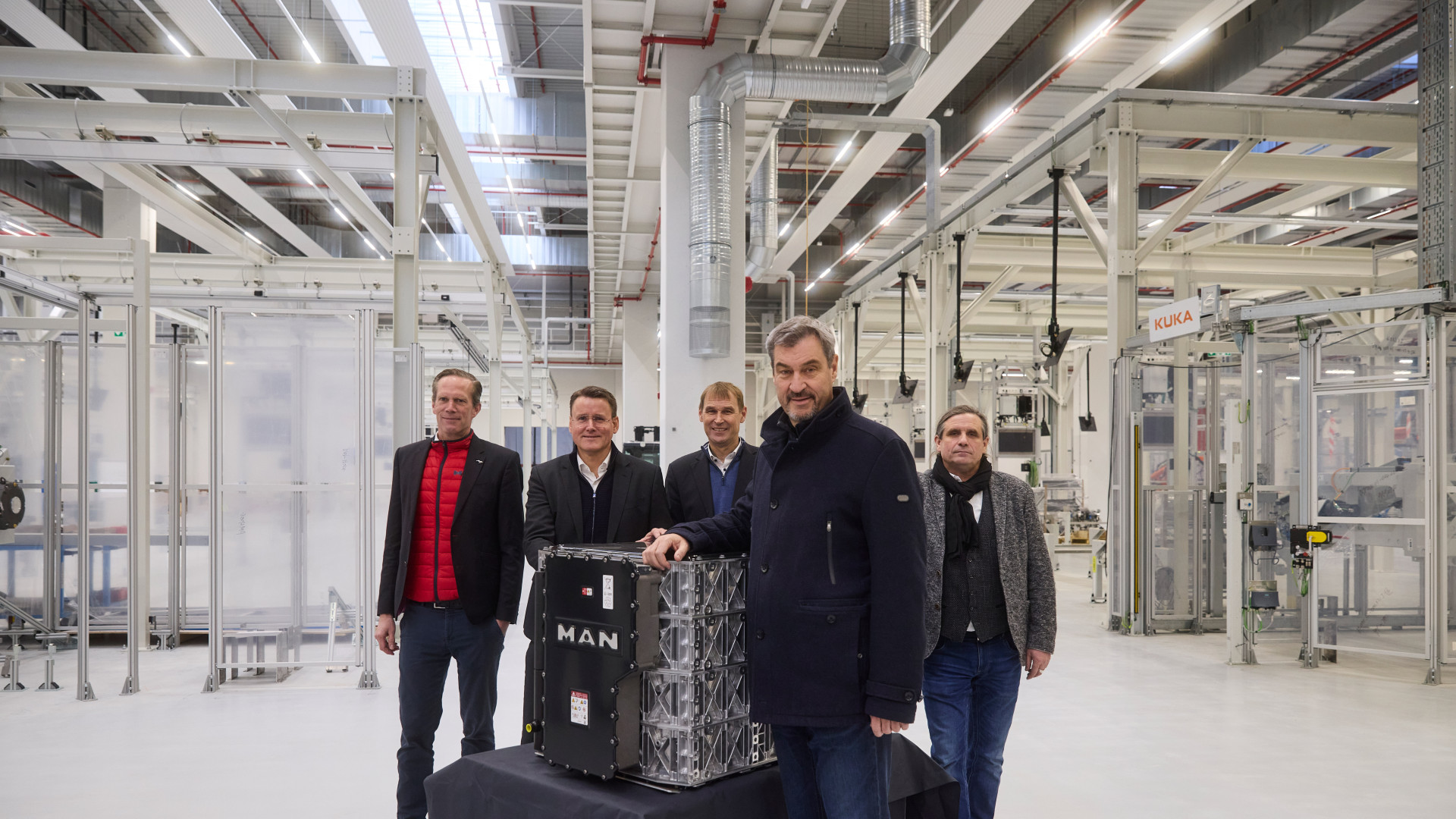 MAN celebra la ceremonia de inauguración de la nueva planta de producción de baterías de Nuremberg