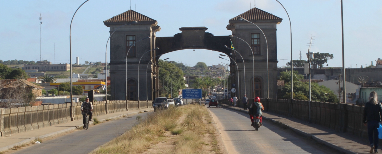 Vialidad comenzó obras de limpieza en puente Mauá