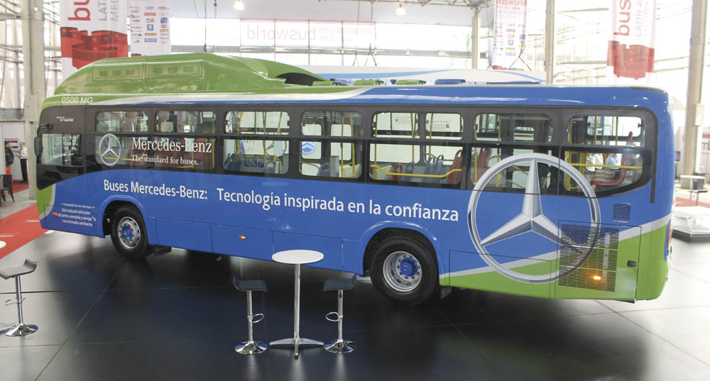 BUSWORLD LATIN AMERICA: Nuevo chasis Mercedes-Benz O500 MG a gas pasa a formar parte de la amplia gama de opciones