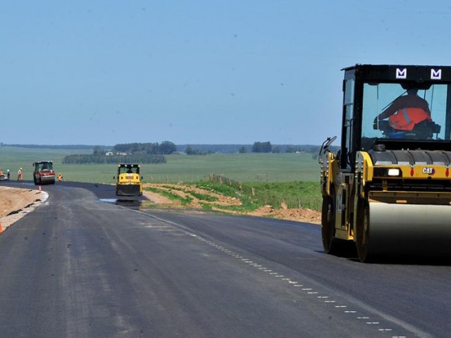 Gobierno invierte 80 millones de dólares en recuperación de ruta n.° 6