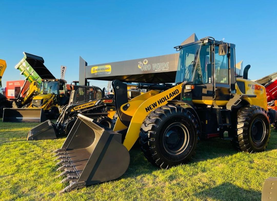 New Holland Construction acompaña a los productores agrícolas en Innovar, la feria agroindustrial más importante de Paraguay