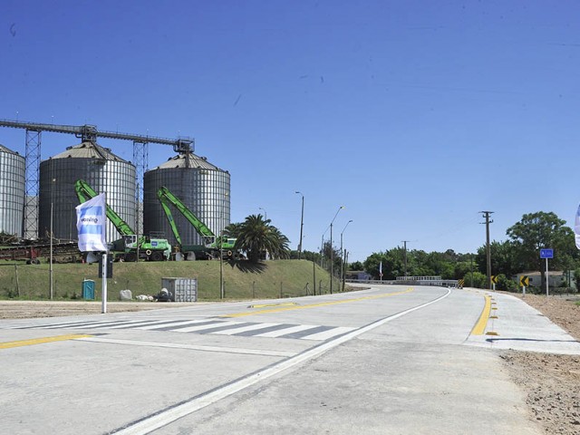 Nuevos accesos al puerto de Nueva Palmira mejorarán desarrollo productivo de la zona