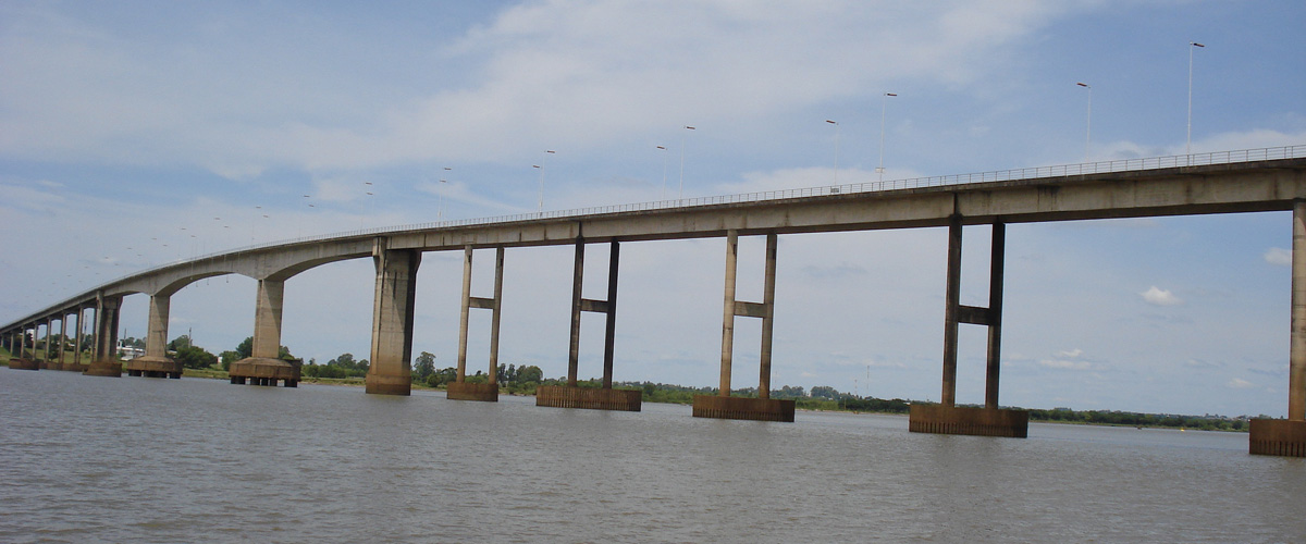 Iluminación de acceso al puente internacional General Artigas se inaugurará en octubre