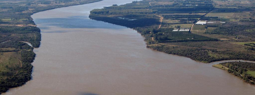 Consorcio informó de ocho posibles trazas de puente binacional Monte Caseros-Bella Unión