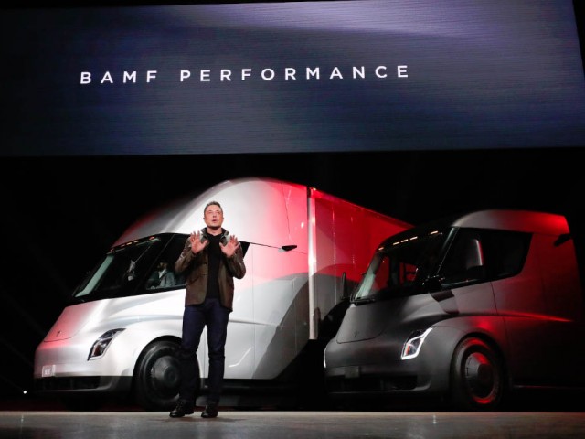 Tesla Semi, el camión eléctrico y futurista