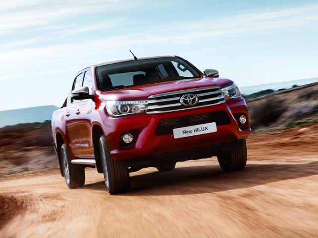 toyota_hilux_-_salcn_de_ginebra_2